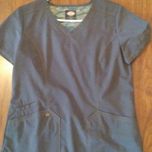 Womens dickies  scrub  top